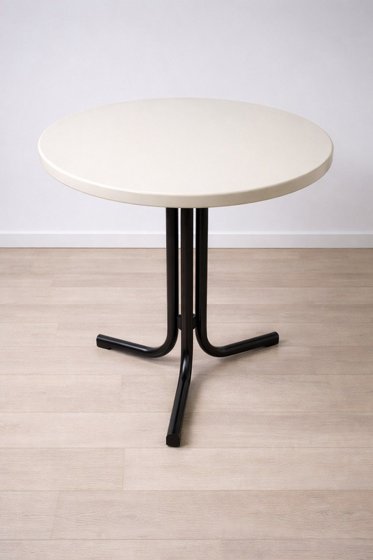 ����� ���