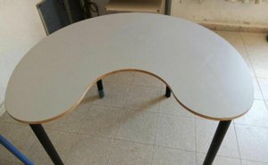 ����� ����