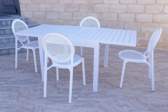 ����� ����� ����