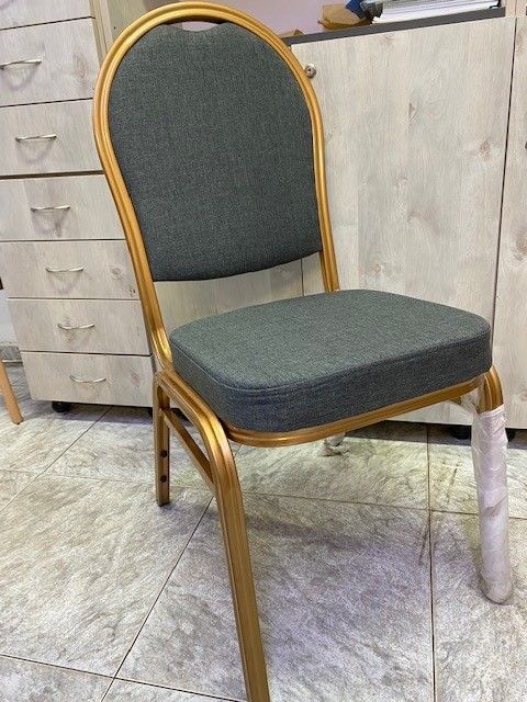 כיסא מרופד